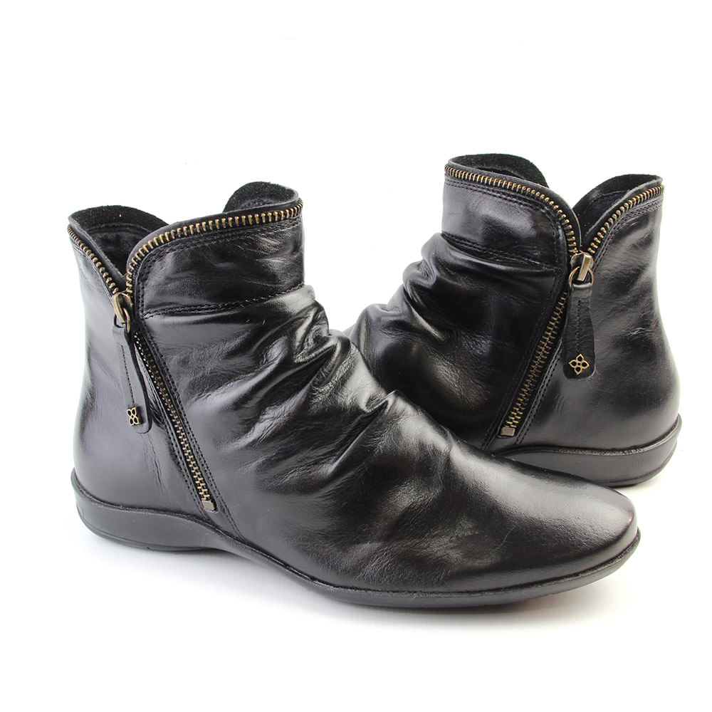 bota rasteira de couro